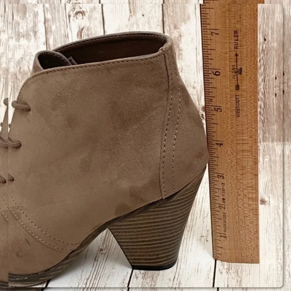 MIA SHAWNA BEIGE / TAUPE BOOTIES 8